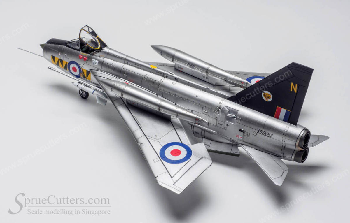 English Electric Lightning F.6