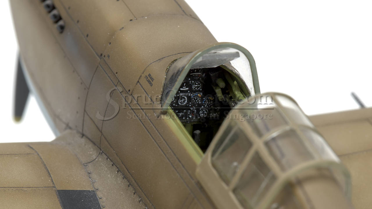 Curtiss P-40B Warhawk