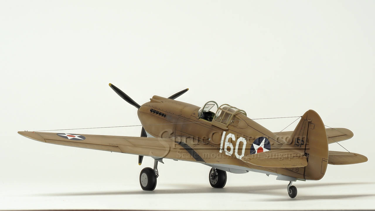 Curtiss P-40B Warhawk