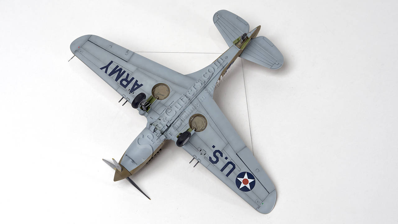 Curtiss P-40B Warhawk
